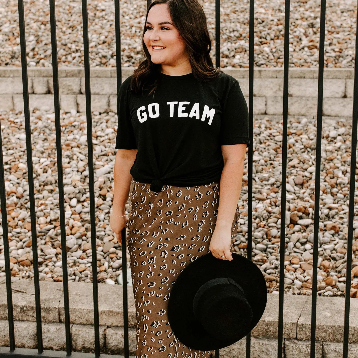 Mugsby Go Team fodbold T-shirt sort unisex
