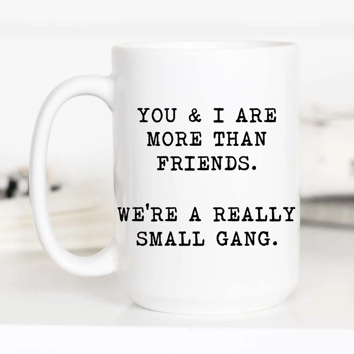 Mugsby You and I Are More Than Friends krus hvid 325 ml sjov