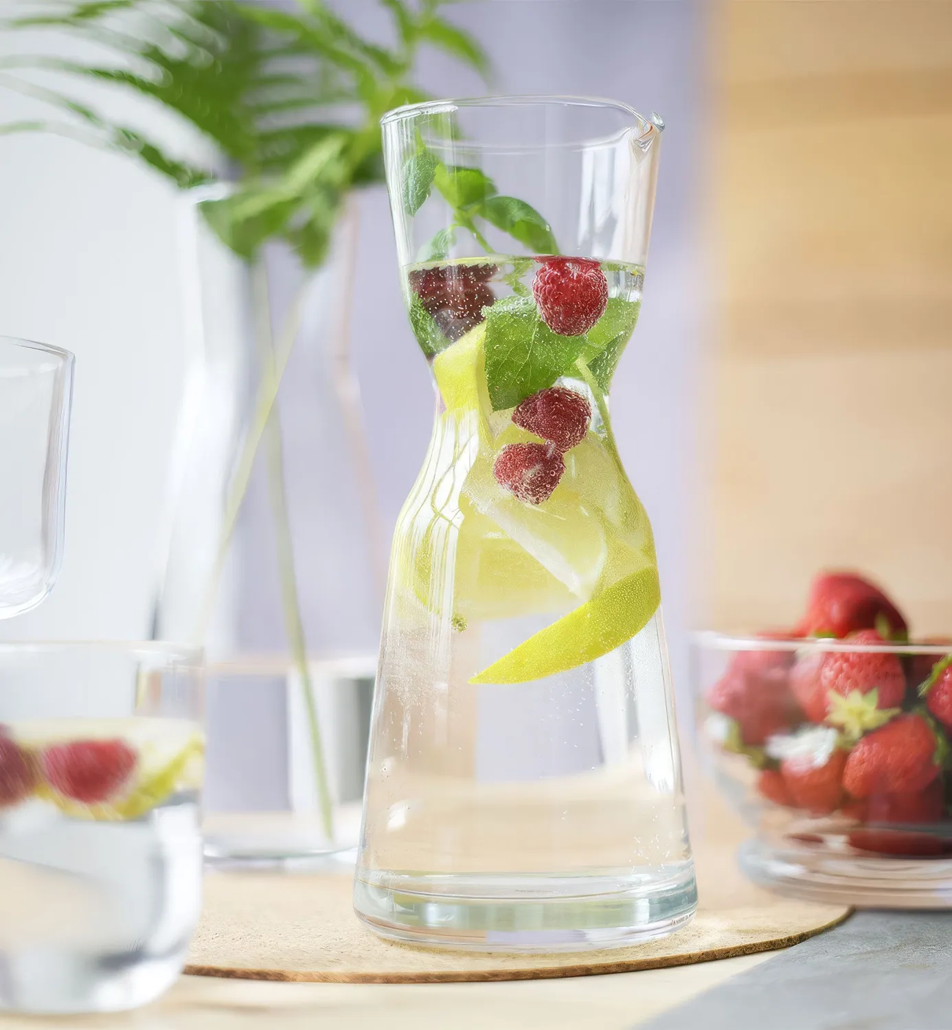 Krosno vandkaraffel 750 ml glas med tud