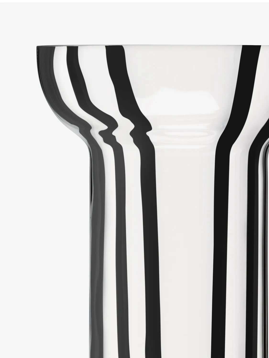 LSA Stripe vase mundblæst glas sort stribet