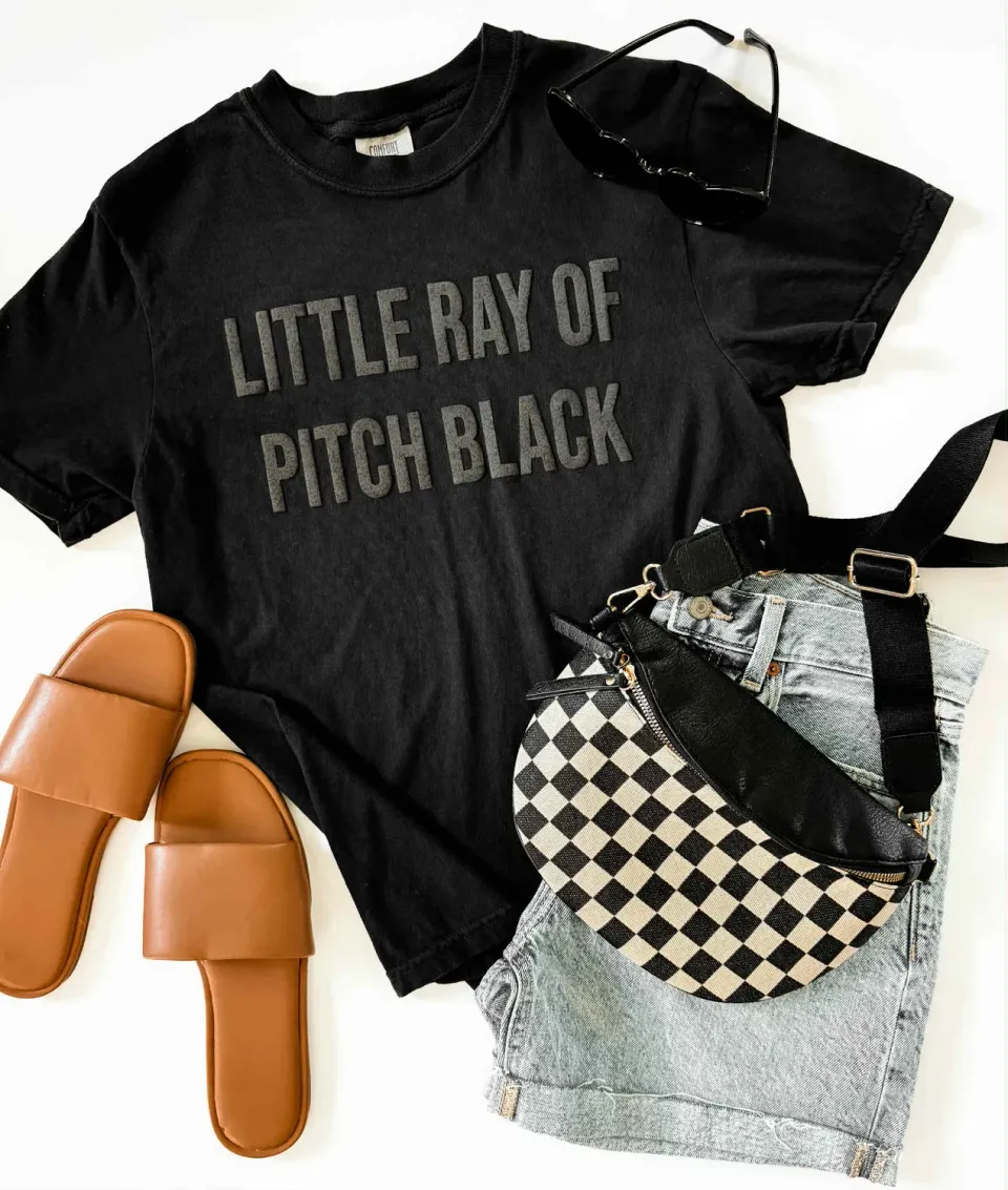 Mugsby Little Ray of Pitch Black t-shirt sort Large bomuld