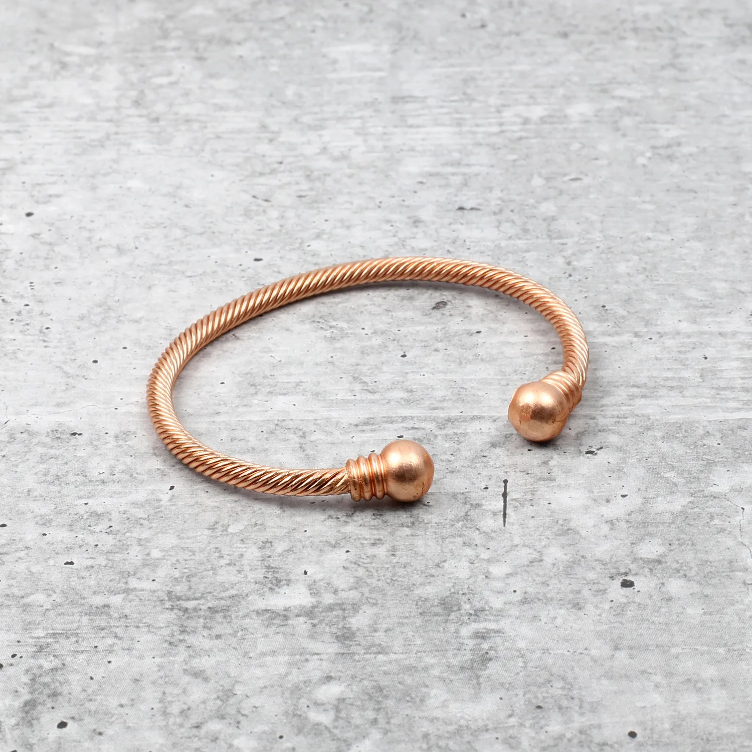 El'Cobre Design 70 kobberarmbånd hamret med gaveæske