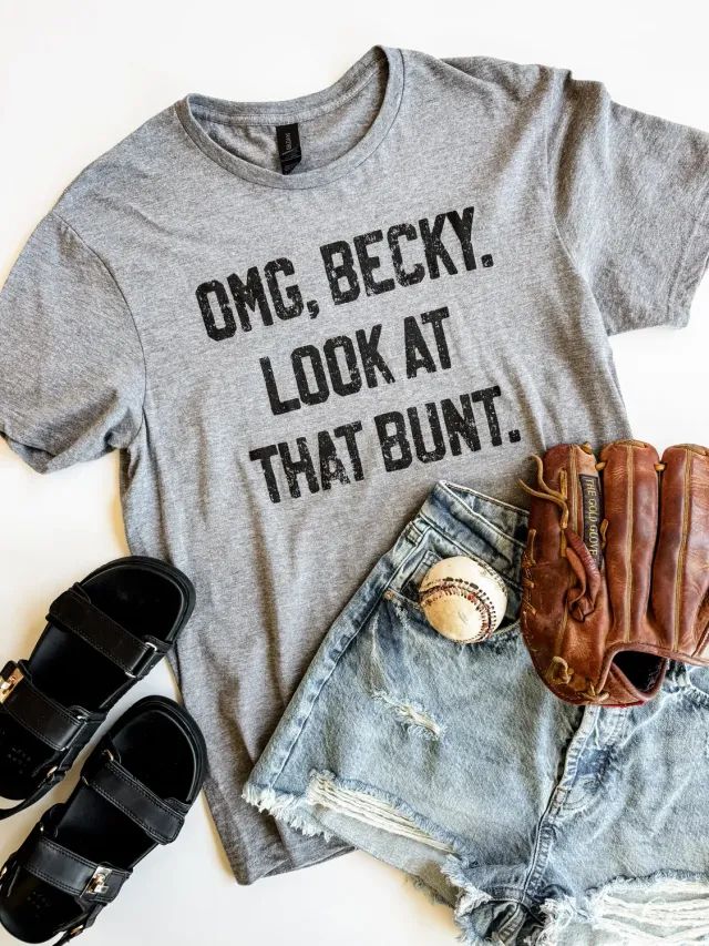 Mugsby OMG Becky Look at That Bunt T-shirt Large bomuld