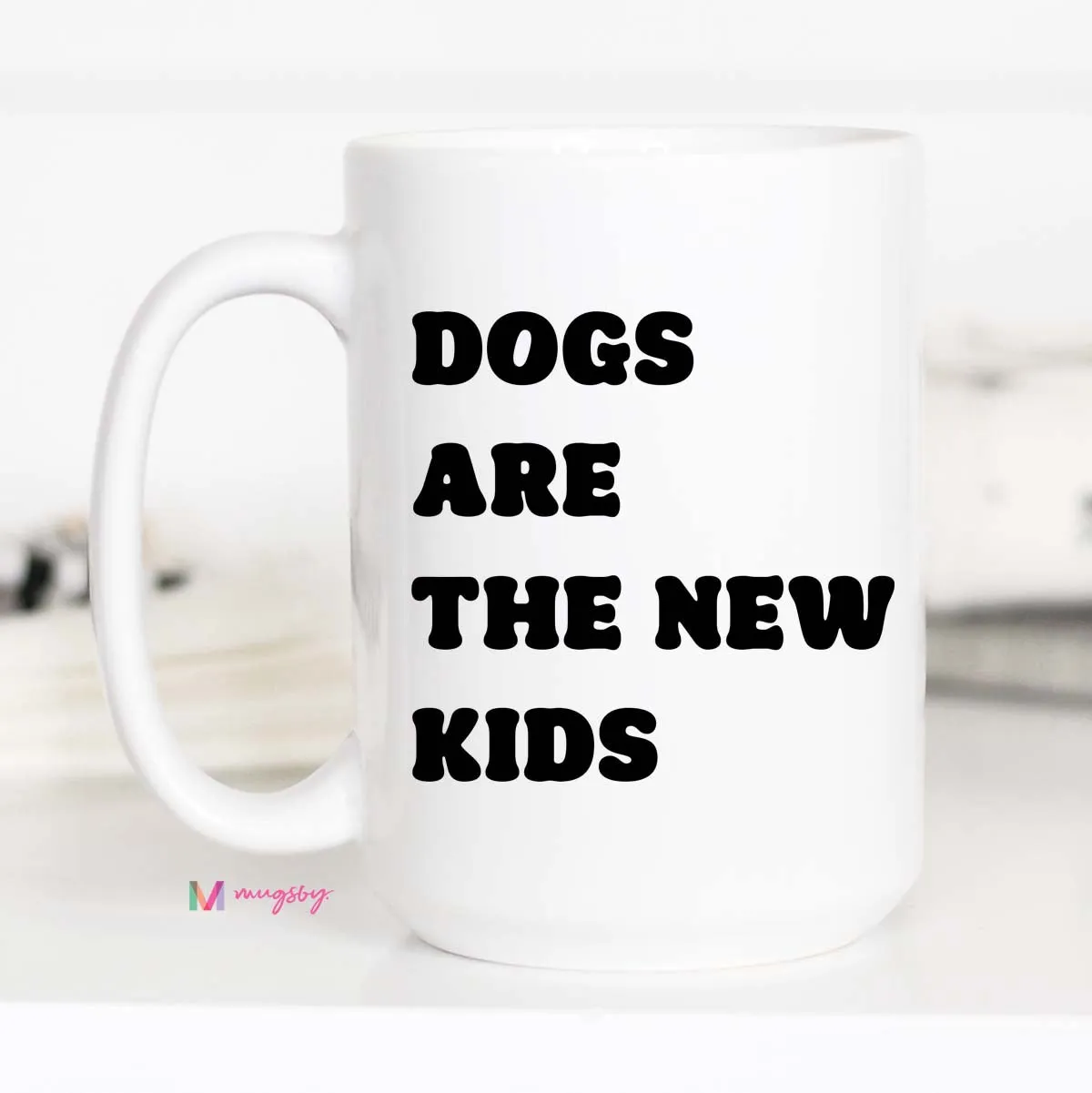 Mugsby Dogs Are the New Kids krus 325 ml hvid keramik