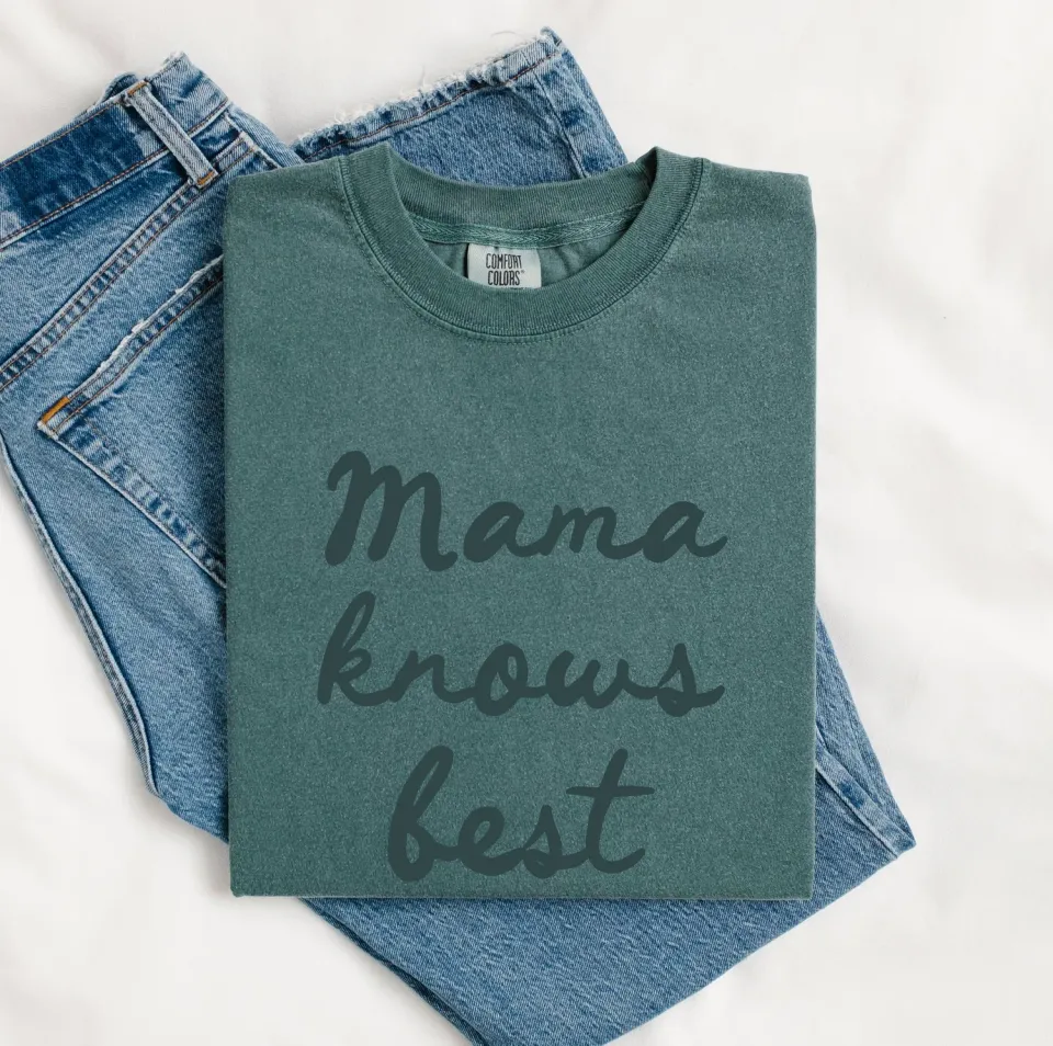 Mugsby Mama Knows Best T-shirt Large sjov bomuld