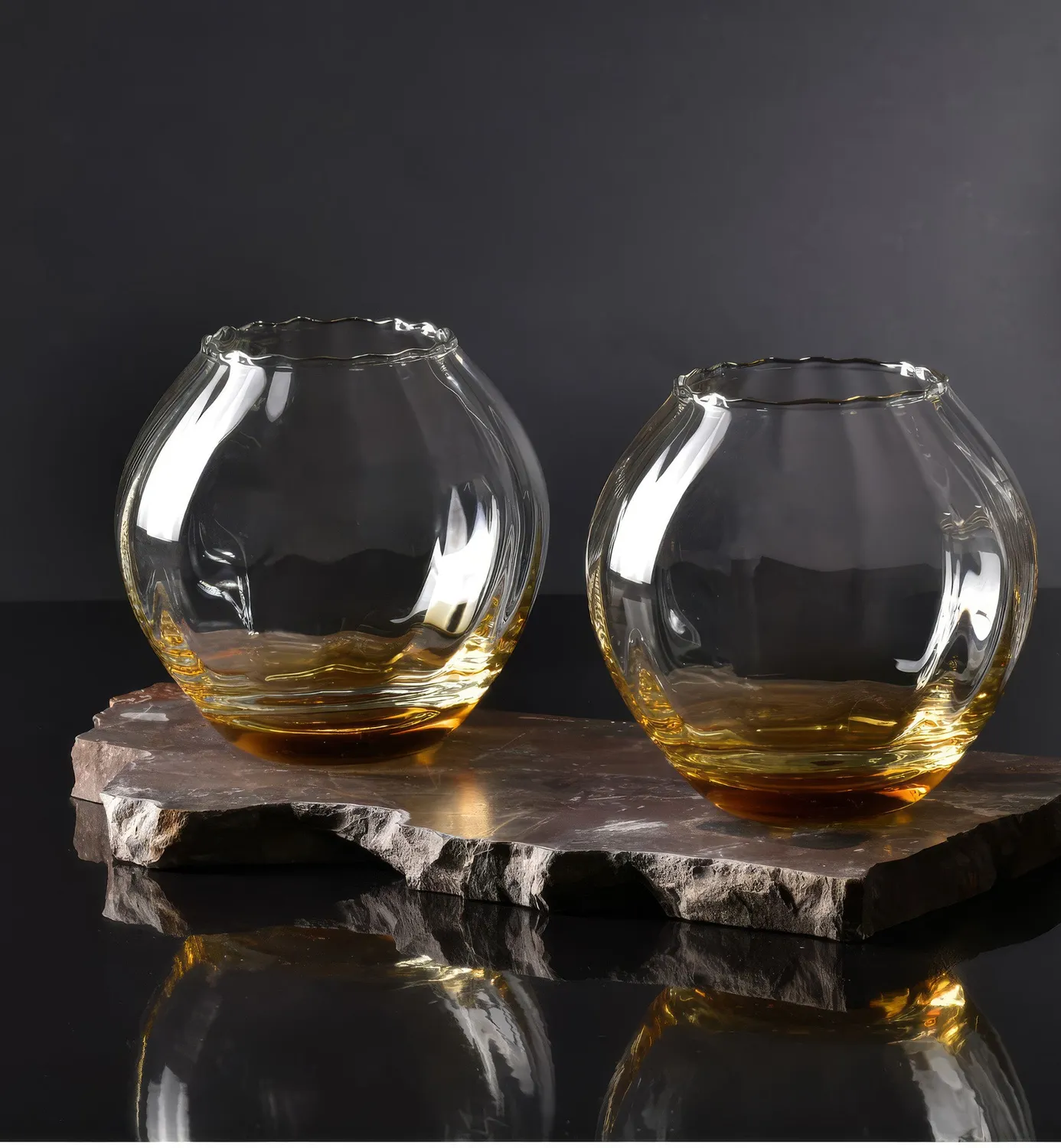 Krosno lysestage 11,4 cm ravfarvet glas