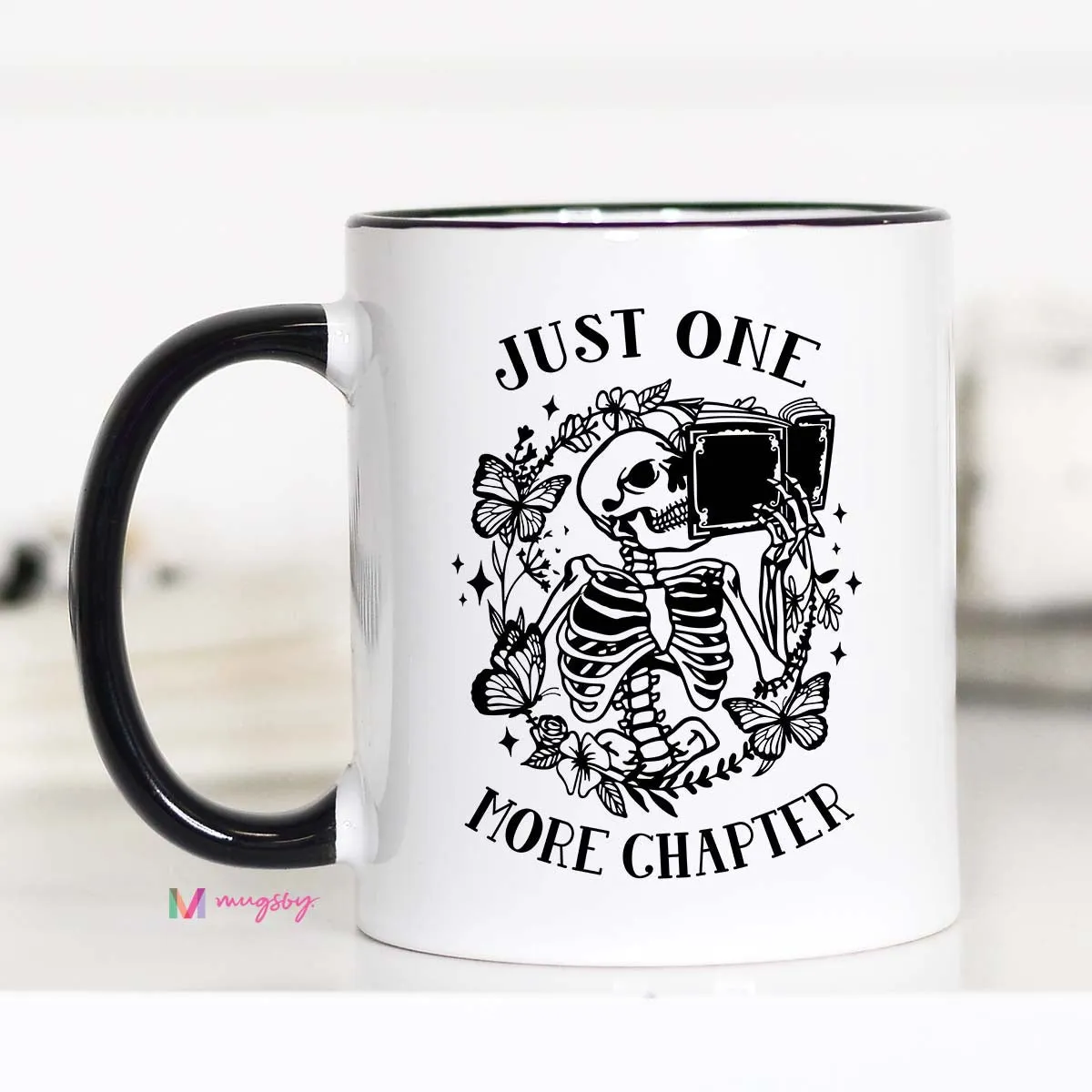 Mugsby Just One More Chapter krus hvid 325 ml