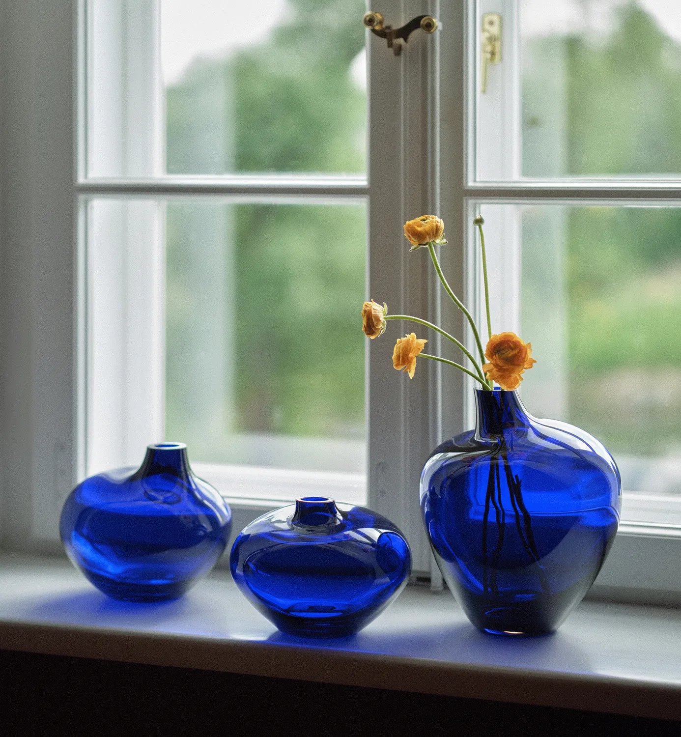 Krosno Pebble 2017 vase 20 cm koboltblå