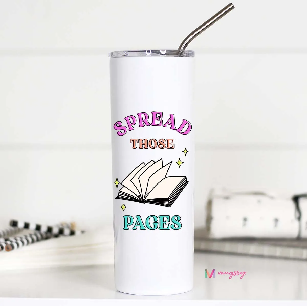 Mugsby Spread Those Pages rejsekrus 590 ml BookTok