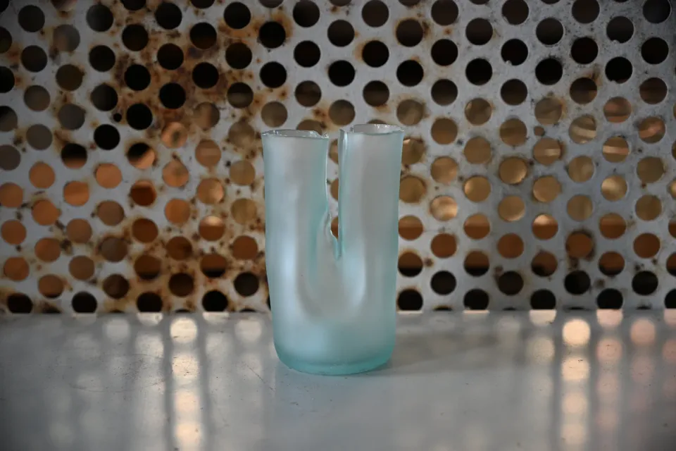 Jesper Jensen Twin Bottleneck vase medium lyseblå glas