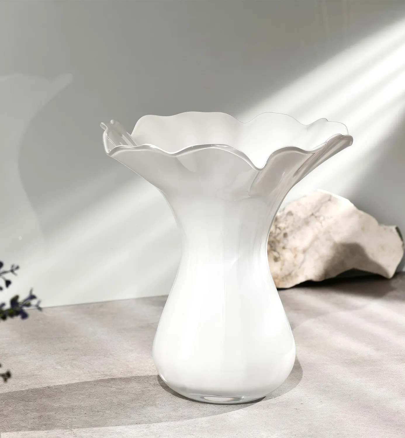 Krosno Ruffled vase 28 cm hvid glas