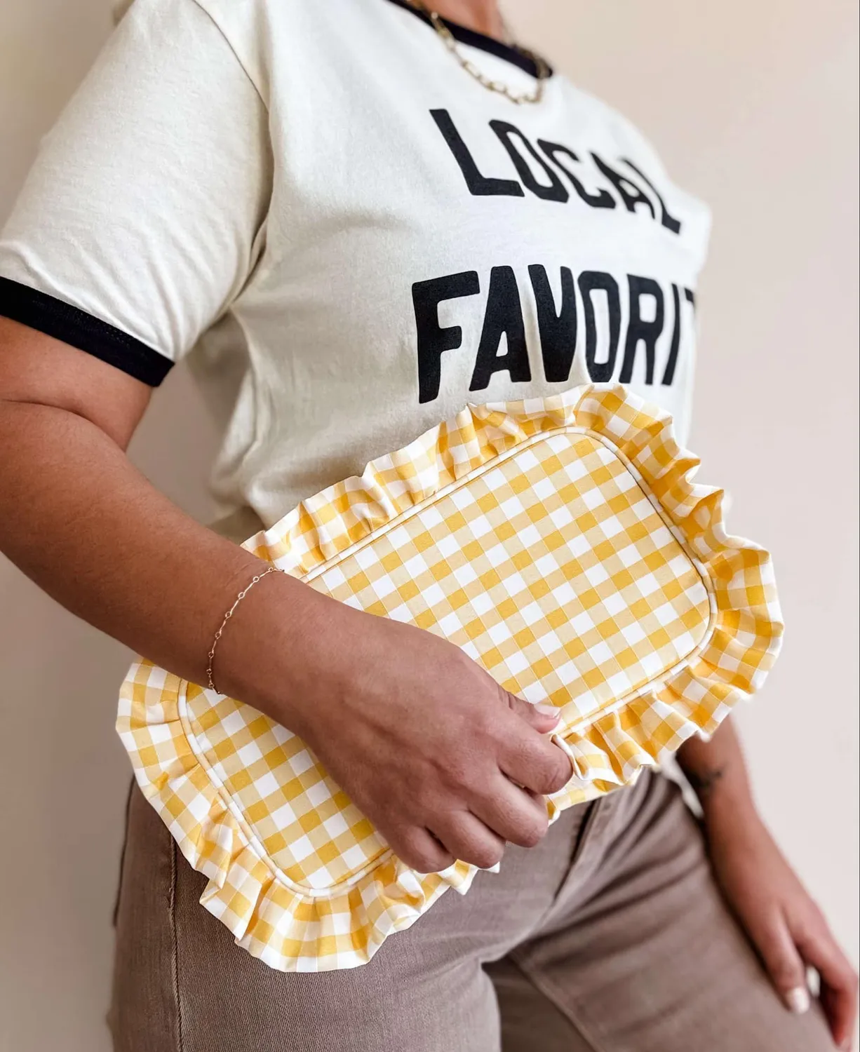 Mugsby Gingham Frilly kosmetiktaske ternet gul lynlås