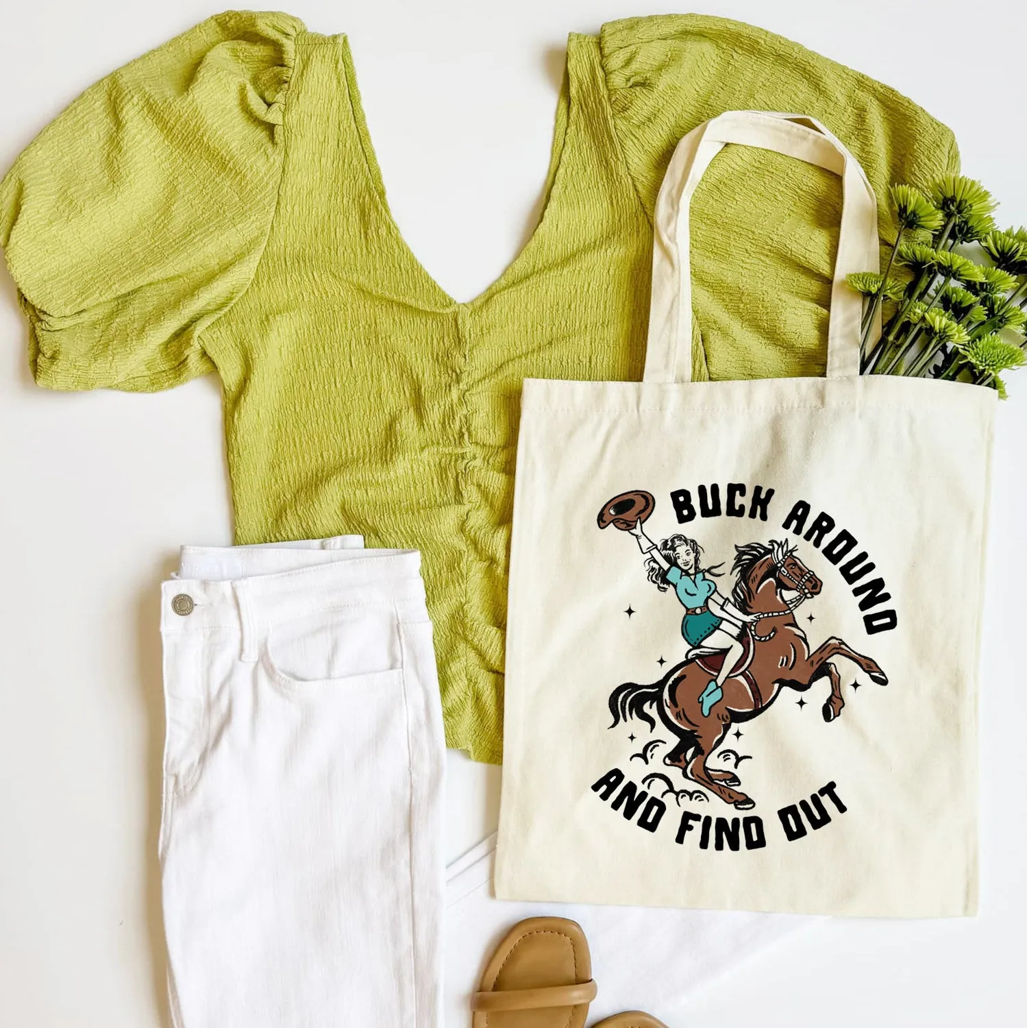 Mugsby Buck Around and Find Out mulepose bomuld sjov