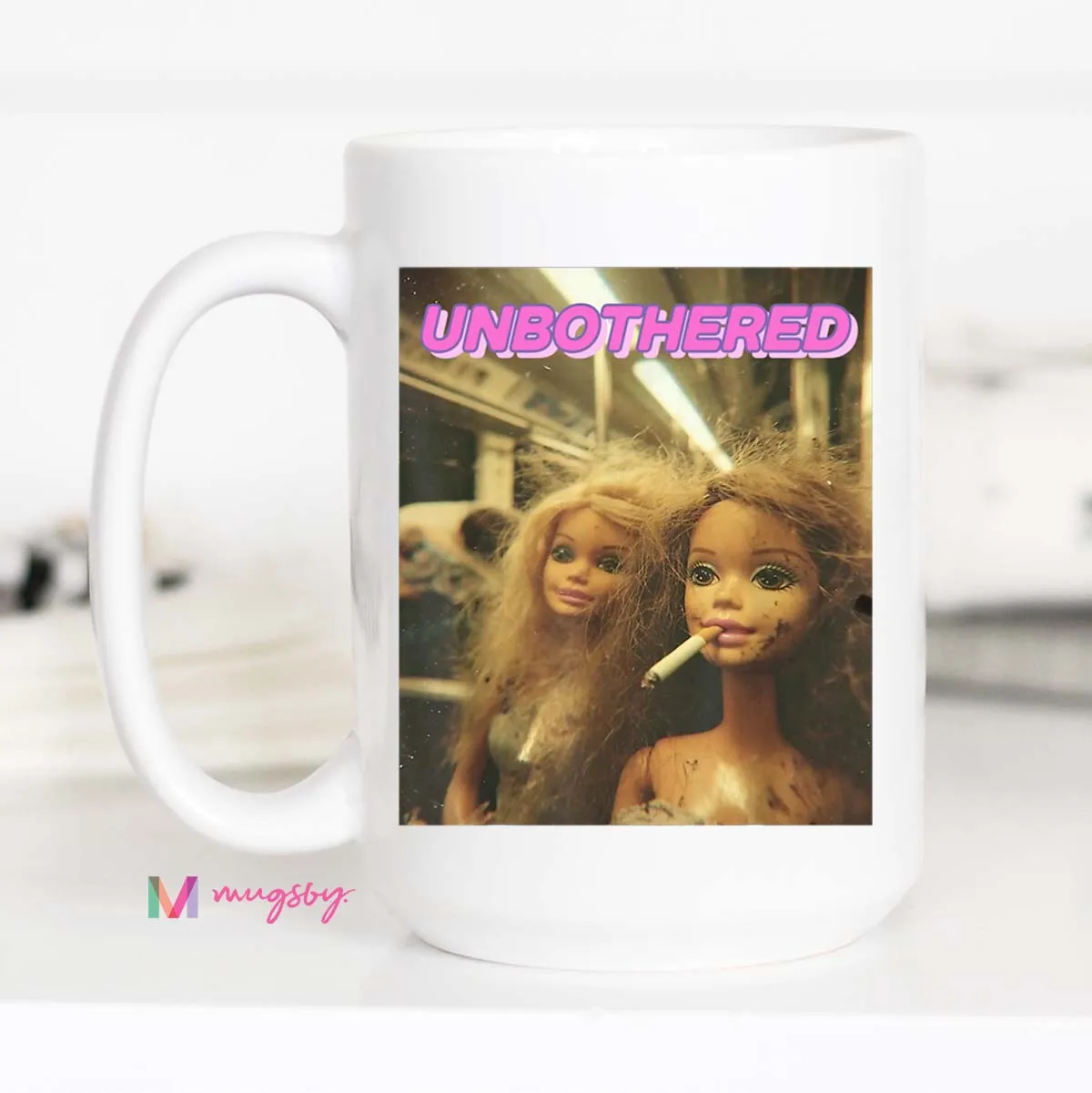 Mugsby Unbothered krus hvid 325 ml meme retro