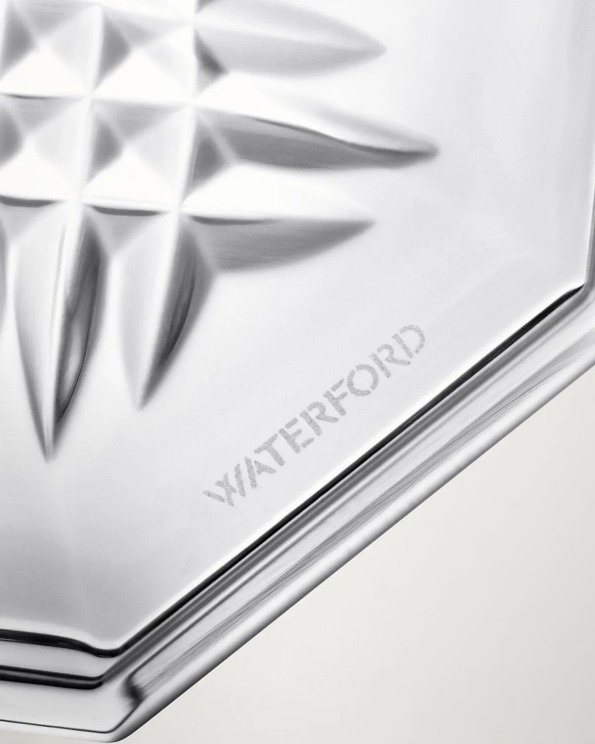 Waterford Lismore Diamond fad krystal 10 cm pynt