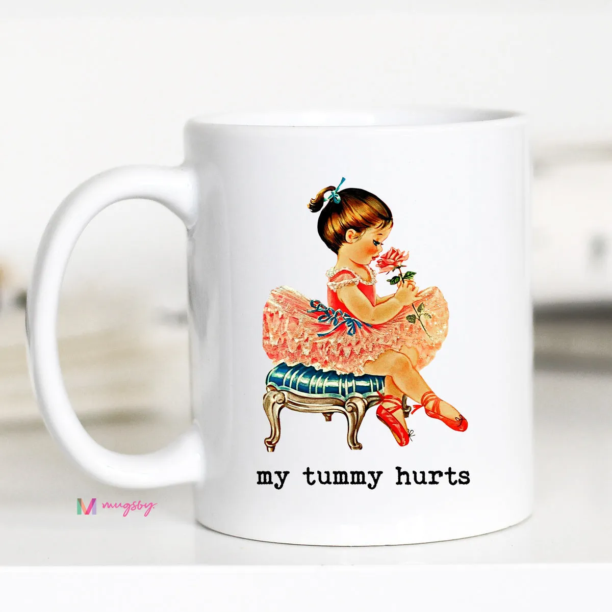 Mugsby Tummy Hurts kop hvid 325 ml keramik vintage