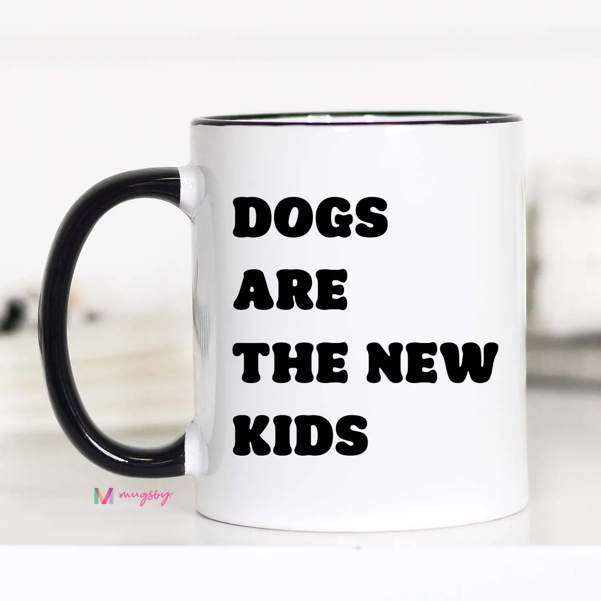 Mugsby Dogs Are the New Kids krus 325 ml hvid keramik