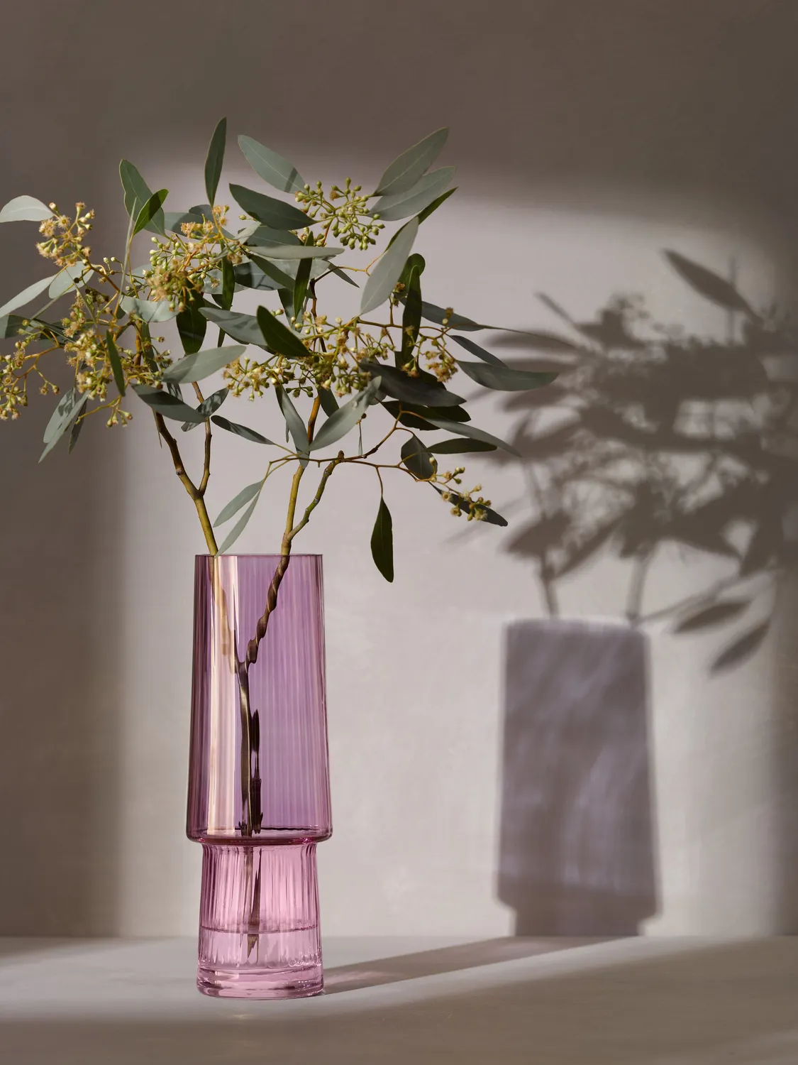 LSA Gems vase mundblæst glas slank iriserende
