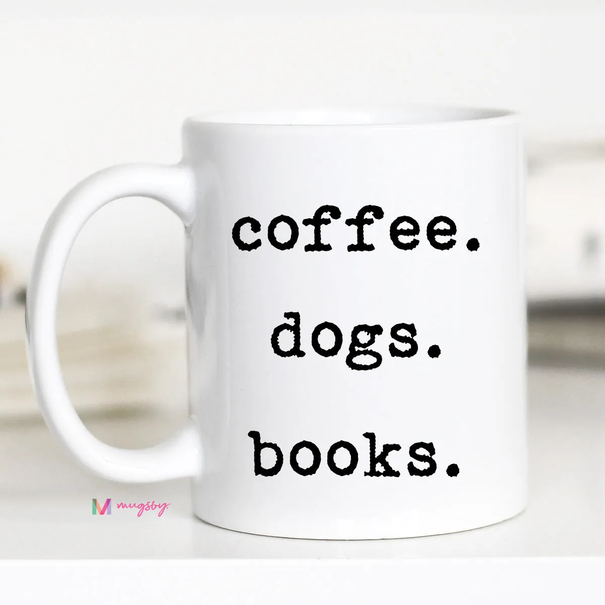 Mugsby Coffee Dogs Books krus hvid 325 ml