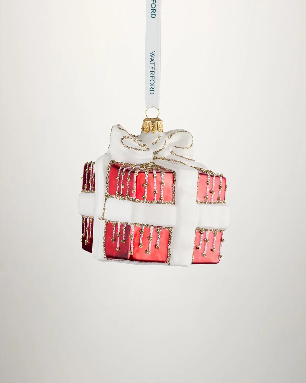 Waterford Holiday Heirlooms Red Present julekugle