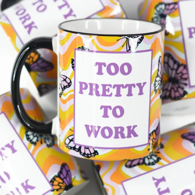 Mugsby Too Pretty to Work krus 325 ml sort kant