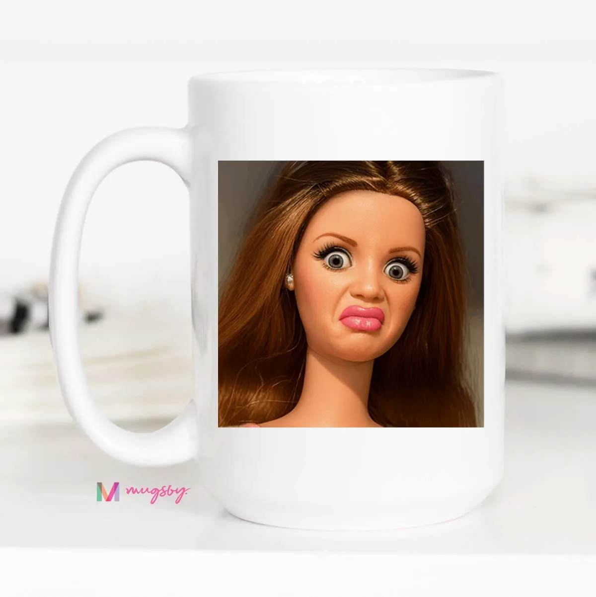 Mugsby Disgusted Face Reaction Meme krus hvid 325 ml