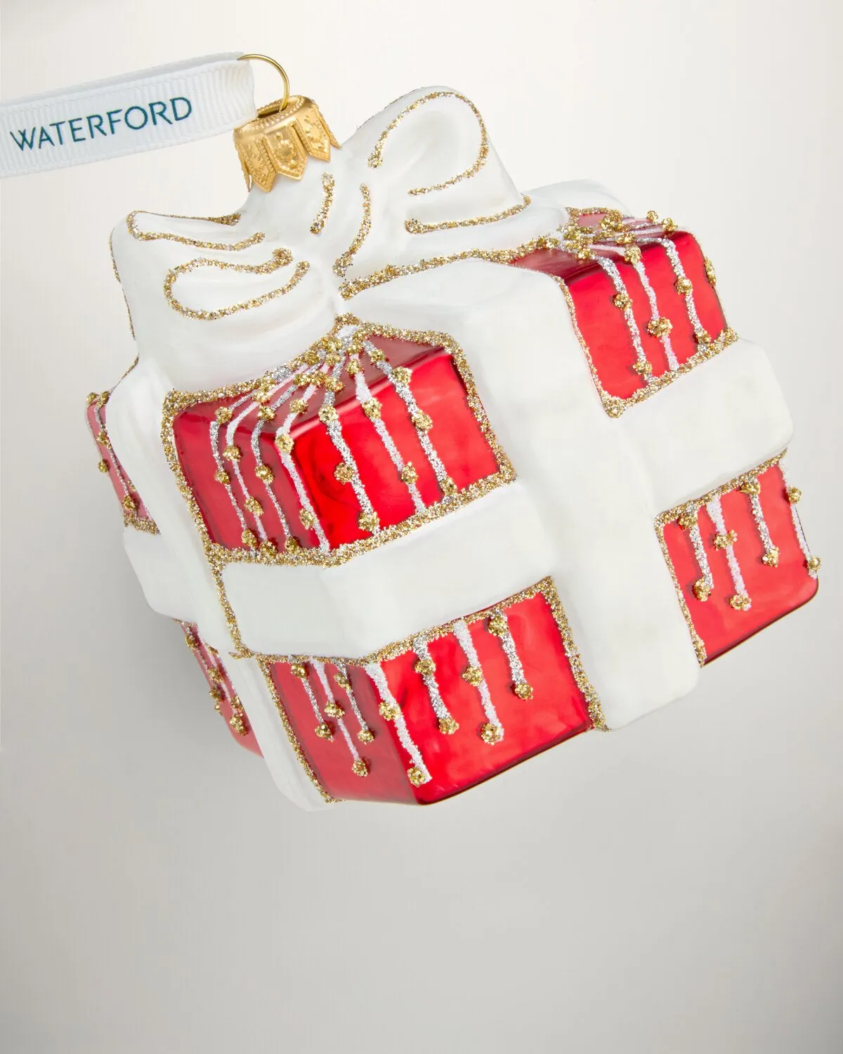 Waterford Holiday Heirlooms Red Present julekugle