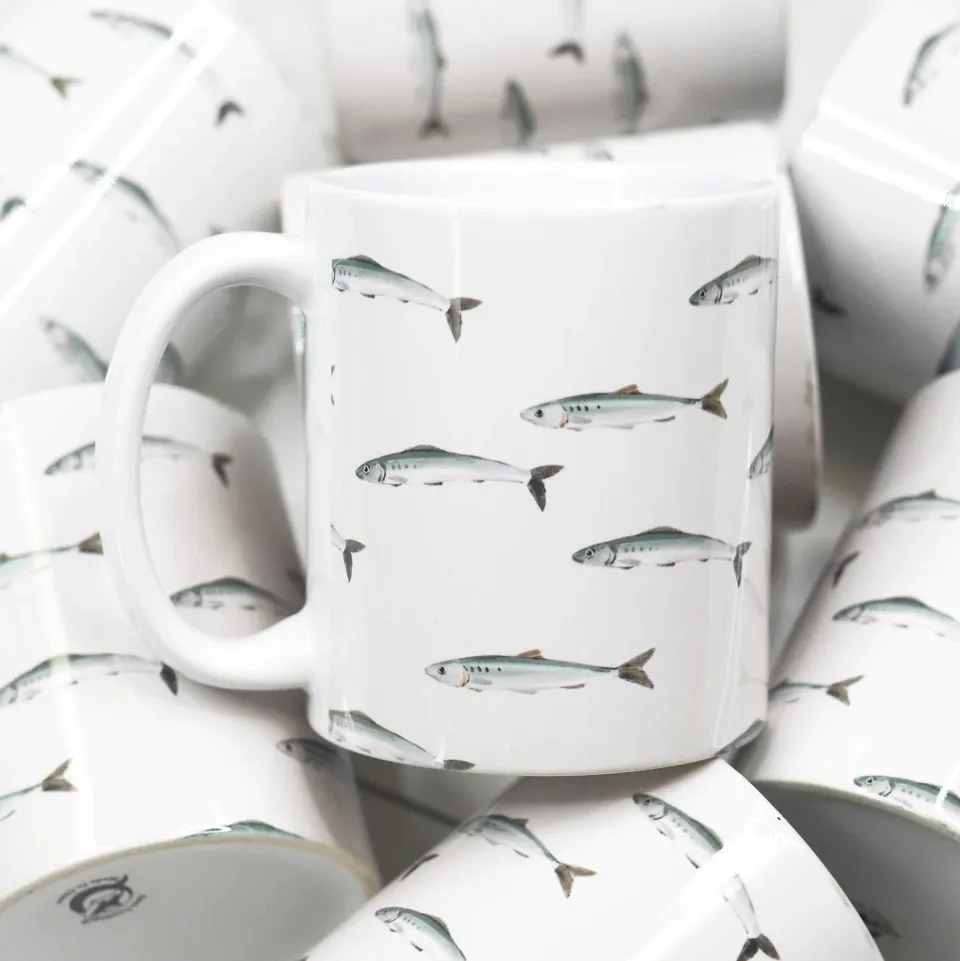 Mugsby Fish Full Wrap kop 325 ml hvid fiskemotiv