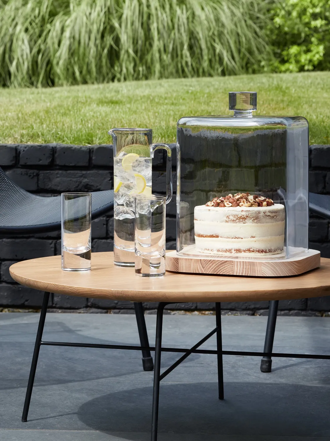 LSA Pavilion Dome & Ash Base osteklokke glas askefod